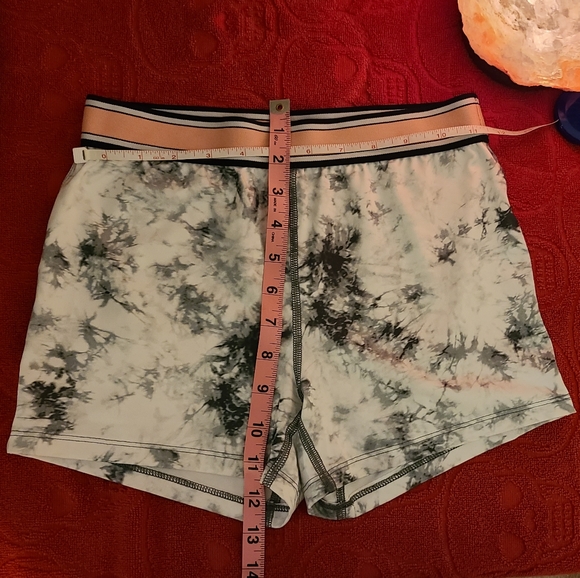 Tie dye athletic shorts - Picture 2 of 4
